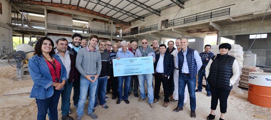 Avanza la obra del nuevo Cuartel de Bomberos en Acceso y 202