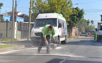 Cuadrillas municipales avanzan en la reparación de calles de Virreyes