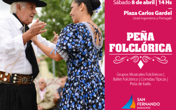 Peña Folklórica en la plaza Carlos Gardel