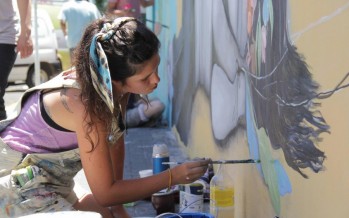 Mabel Vicentef: «Pinto murales para despertar sensaciones»