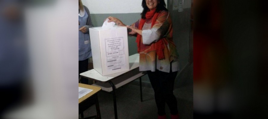 Se impuso la lista Celeste y Vanesa Zaffaroni es la nueva secretaria general de Suteba San Fernando