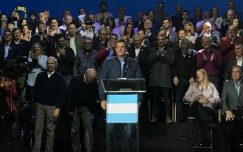 Andreotti participó del lanzamiento de «Un País»