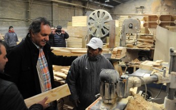 Scioli visitó nuestra ciudad para recorrer la fábrica de muebles ‘El Monarca’