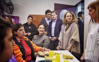 Gabriela Michetti visitó el Centro de Formación Integral N°1