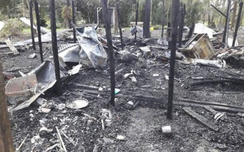 Se multiplican las acciones de solidaridad para ayudar a la familia que perdió todo tras incendiarse su casa en el Arroyo Felicaria