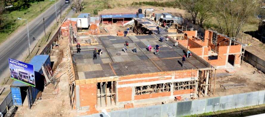 Se construye un nuevo edificio de Tránsito en Acceso y Urquiza
