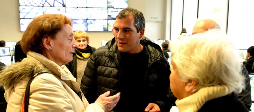 Un grupo de vecinos visitó el Centro de Operaciones de nuestra ciudad