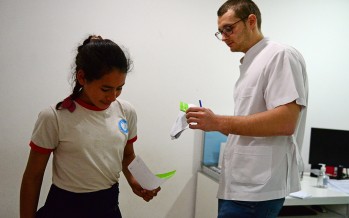 Chicos del “Virreyes Rugby Club” se atendieron en el Hospital Oftalmológico Municipal