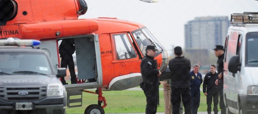 Tragedia en el Delta: lograron sacar del pantano los motores del avión