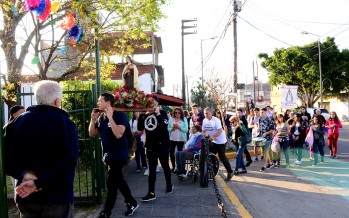 Se celebró el 50° aniversario de la Parroquia Santa Teresita del Niño Jesús