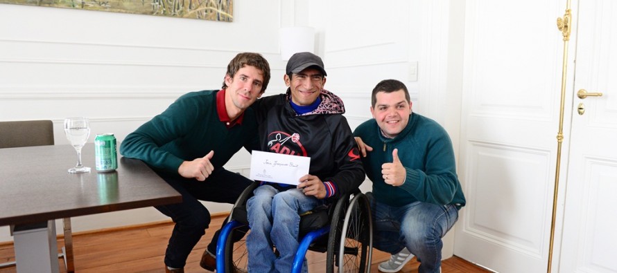 Subsidio al basquetbolista en sillas de ruedas de nuestra ciudad que competirá en España