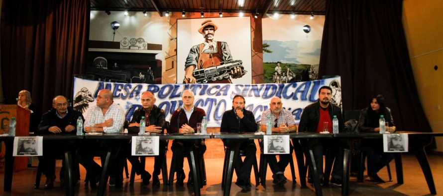Jorge Taiana encabezó un plenario sindical en la Unión Ferroviaria de Victoria