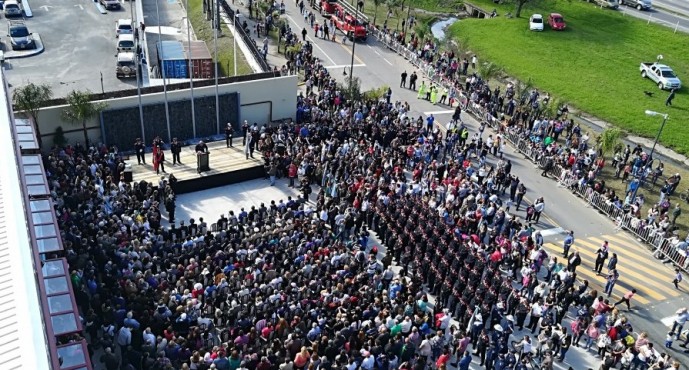 Los Bomberos de San Fernando festejan sus 130 años con un gran desfile