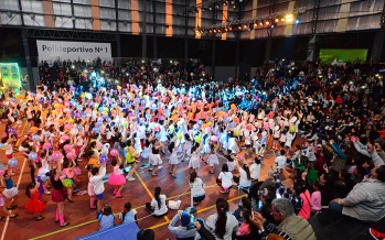 Gala de gimnasia infantil en el Poli 1