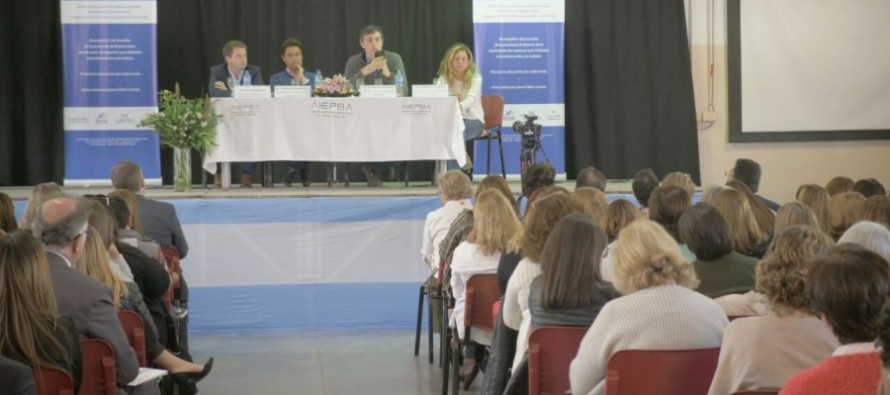 Esteban Bullrich visitó nuestra ciudad para participar de una jornada educativa