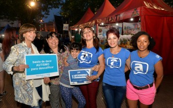 Hablemos de autismo: ‘Padres TEA San Fernando’ tuvo su stand en la Expo Colectividades