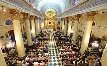Misa de Noche Buena en la Parroquia Aránzazu