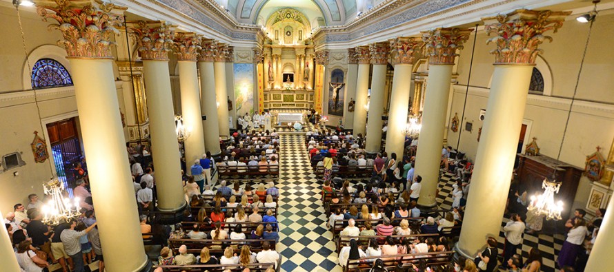 Misa de Noche Buena en la Parroquia Aránzazu