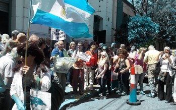 Isleños reclamaron en las oficinas de Edenor por el servicio de energía eléctrica