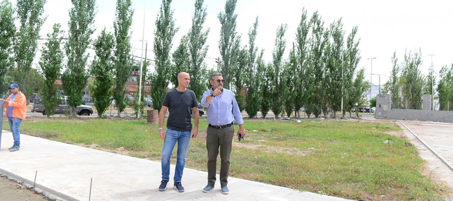 Avanzan los trabajos en la nueva plaza de los barrios San Ginés y San Roque