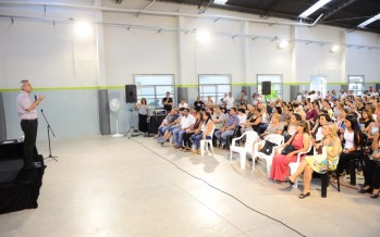 Stamateas presentó su libro ‘Calma Emocional’ en el Polideportivo N°6