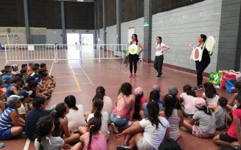 Concientizan sobre alimentación saludable a los chicos que asisten a las colonias de verano
