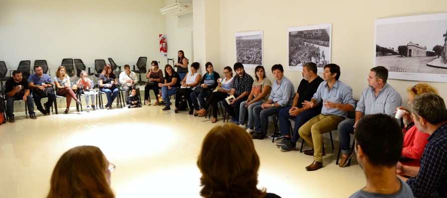 La Defensoría del Pueblo asistirá a las familias para revertir el cierre de escuelas en el Delta