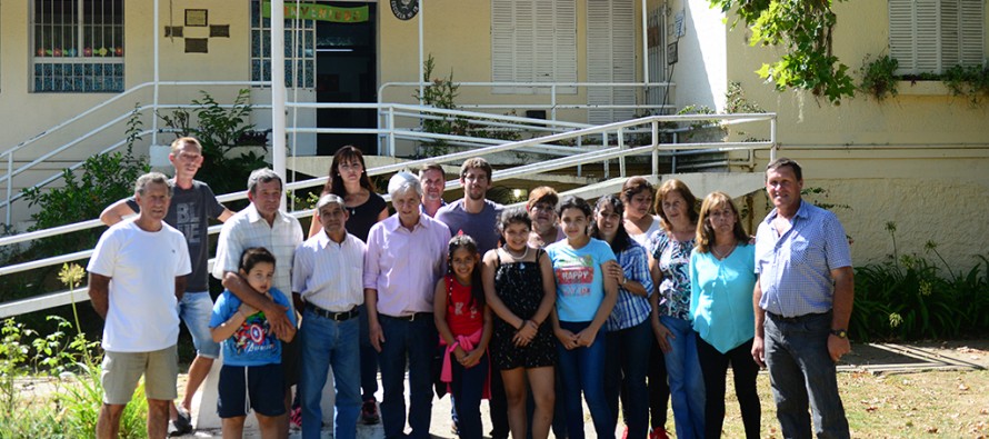 Andreotti visitó las seis escuelas del Delta que la Provincia finalmente prometió no cerrar