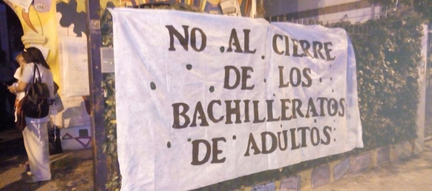 El gobierno provincial dio marcha atrás con el cierre de los bachilleratos de adultos