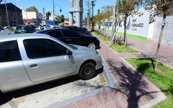 El Municipio renueva veredas y construye dársenas de estacionamiento en la calle Sobremonte
