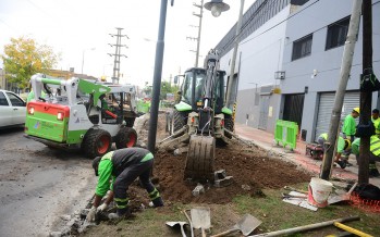 Avanza la renovación del centro comercial de la Avenida Sobremonte