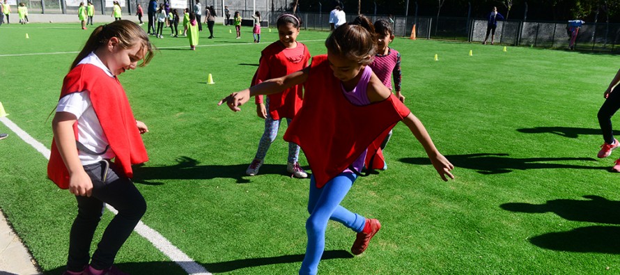 Encuentro de escuelas deportivas en el Poli N°9