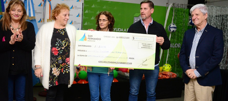 Ayuda económica a la Escuela N° 31 de Islas para reparar paneles solares