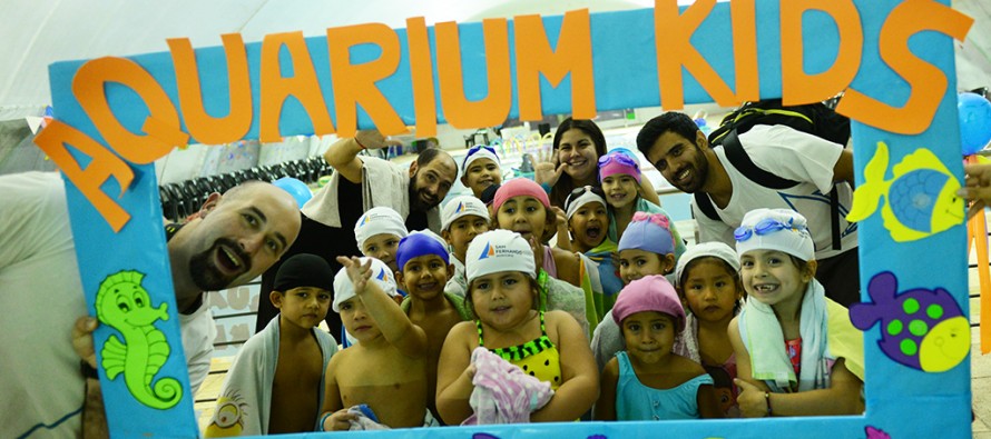 Encuentro de natación en los polideportivos 2 y 5