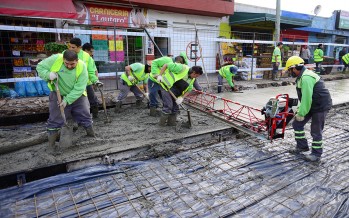 Avanza la renovación del centro comercial de la calle Arnoldi