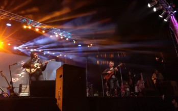 Peteco Carabajal cerró los festejos por el 208° aniversario de la Revolución de Mayo