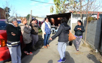 Conexión de la red de agua potable en el barrio Alsina