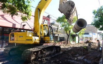 Obra hidráulica y de pavimento en la calle 3 de Febrero