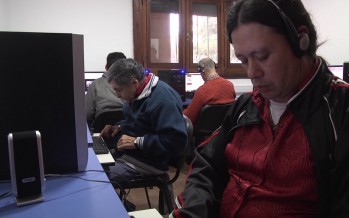 Enseñan computación en el Centro para Ciegos y Disminuidos Visuales
