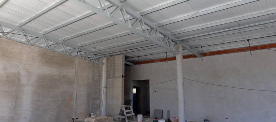 Avanza la obra del Poli N° 10 en la entrada del Parque Náutico