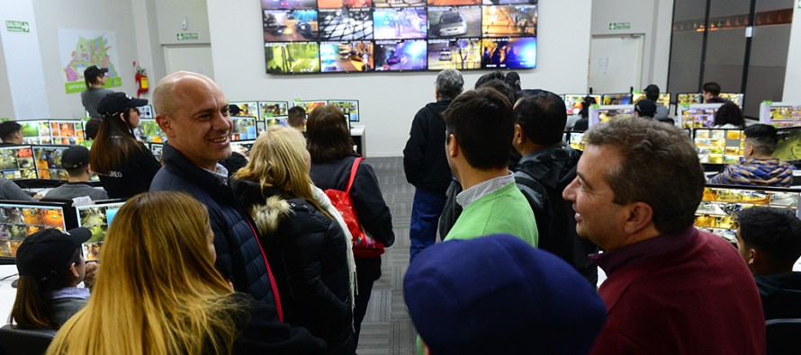 Vecinos de Virreyes Oeste visitaron el Centro de Operaciones