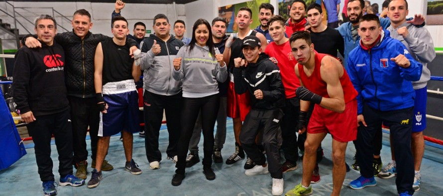 La Escuela Municipal de Boxeo ofreció una jornada abierta de exhibiciones