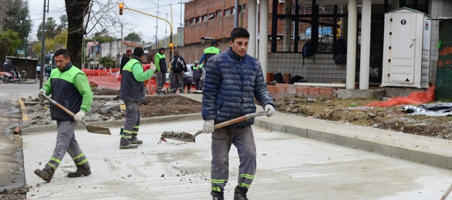 Avanza la construcción de una posta policial y la mejora del espacio público en Villa Jardín