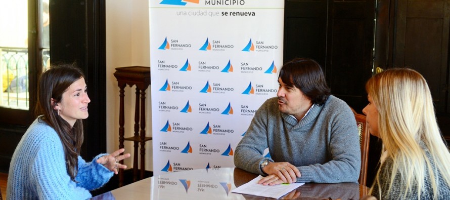 Ayuda económica a Victoria Ferrari y Rocío Gauna, las directoras del documental ´Ser Luthier´