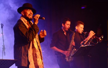 Se presentó el tributo a Luis Miguel en el Teatro Martinelli