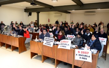 Momentos de tensión durante la sesión del Concejo Deliberante por la situación de las escuelas