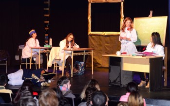 Convocatoria a escuelas y centros comunitarios para ver una obra sobre San Martín en el Teatro Martinelli