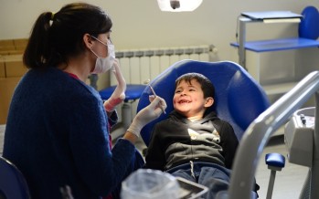 Los chicos de las murgas reciben controles odontológicos