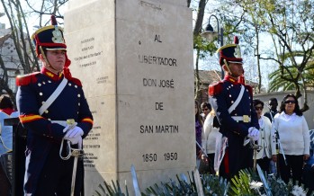 Se realizó el acto cívico por el 17 de agosto en Plaza San Martín