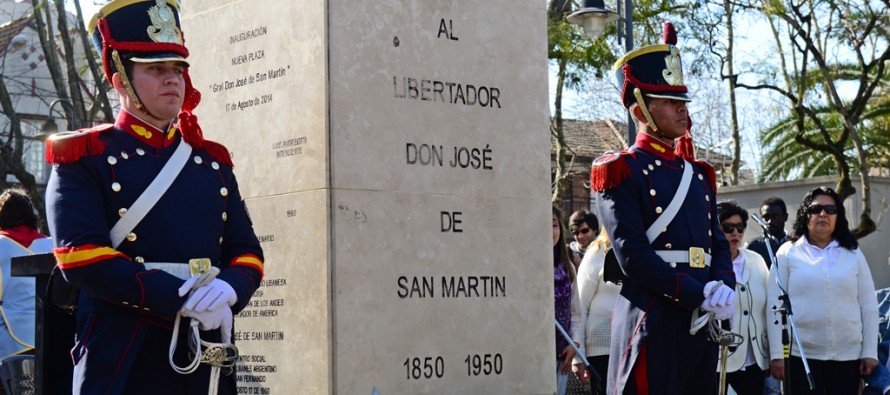 Se realizó el acto cívico por el 17 de agosto en Plaza San Martín